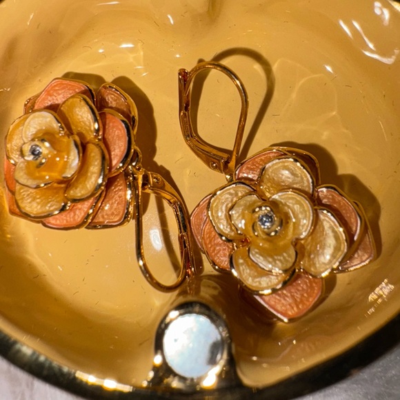 Joan Rivers RARE  Vintage Stunning Trinket Box With Beautiful Earrings! - Picture 15 of 16